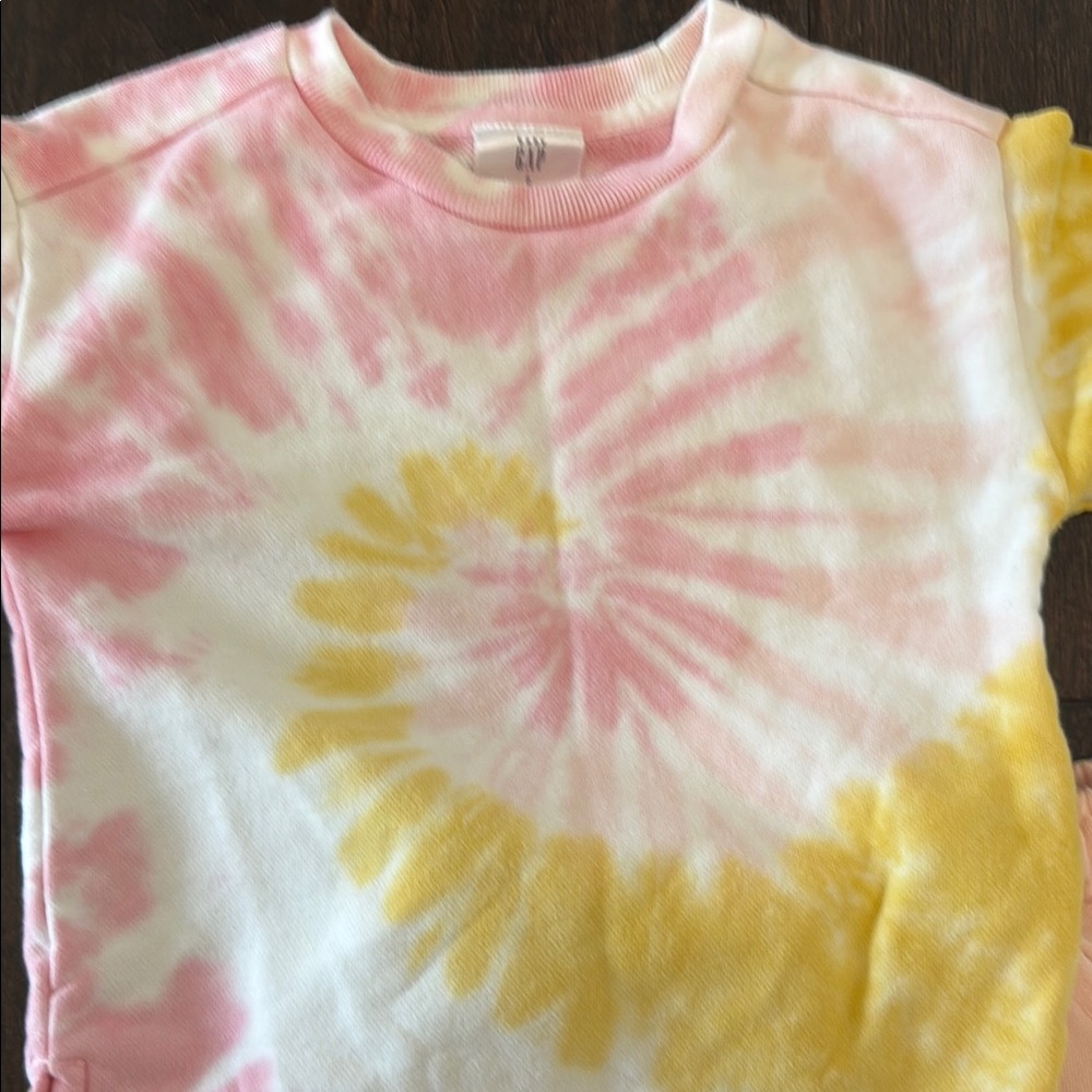 Great for play! Gap Pink and Yellow Tie-Dye Sweatshirt and Cat and Jack joggers - Picture 2 of 9